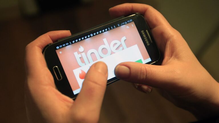 skynews-tinder-dating_6332874.jpg