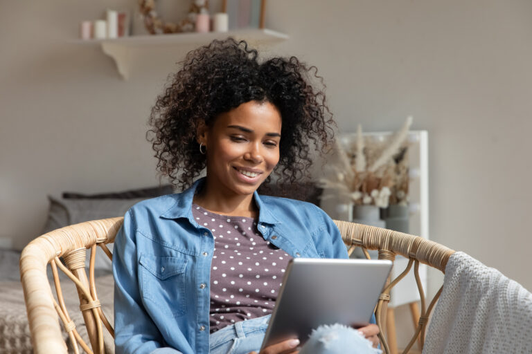 woman-reads-ebook.jpg